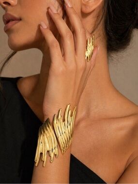 Gold-Tone Sculptural Cuff Bracelet and Ring Set - Elegant Women Jewelry